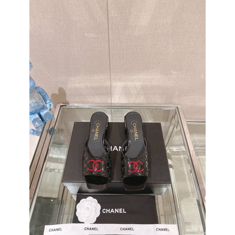 Ch*el slippers